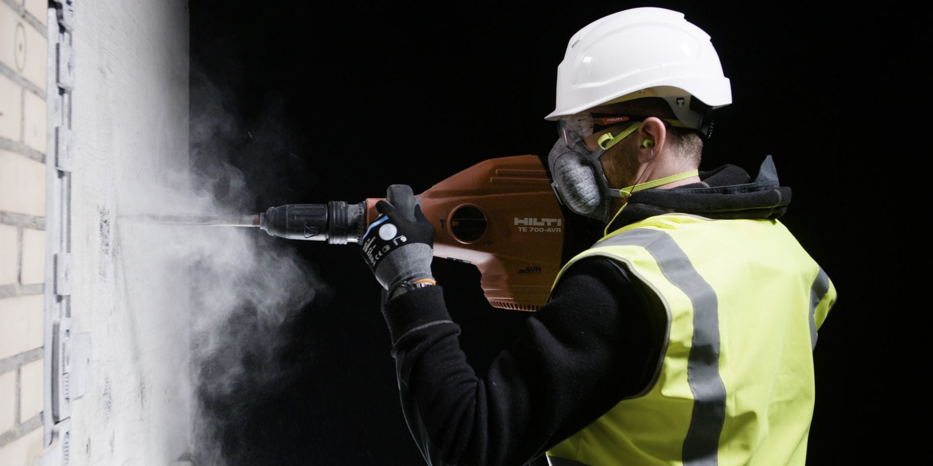 采用喜利得除塵系統(tǒng)（DRS），提升工作舒適度、操作安全性以及客戶的生產(chǎn)力